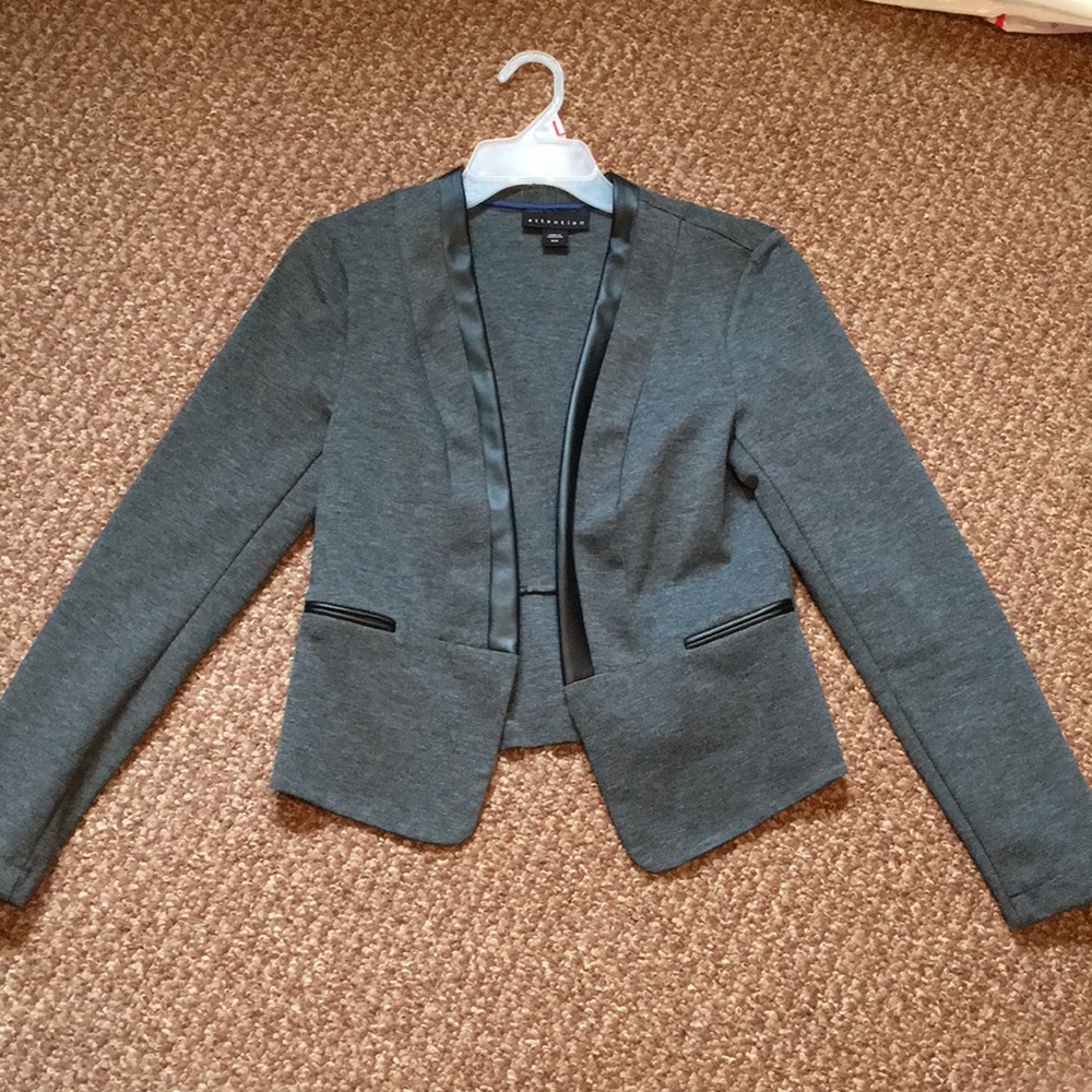 Grey blazer